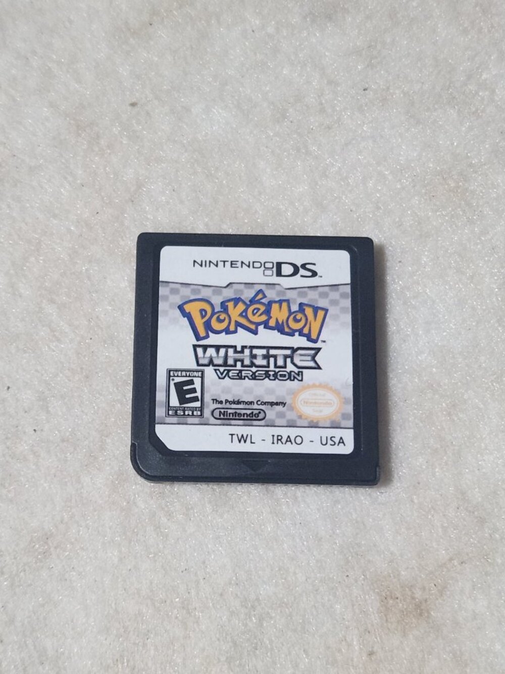 Pokemon White Nintendo DS NDS